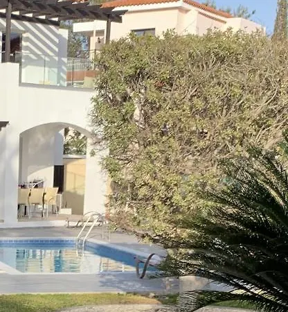 Diamond Villa *